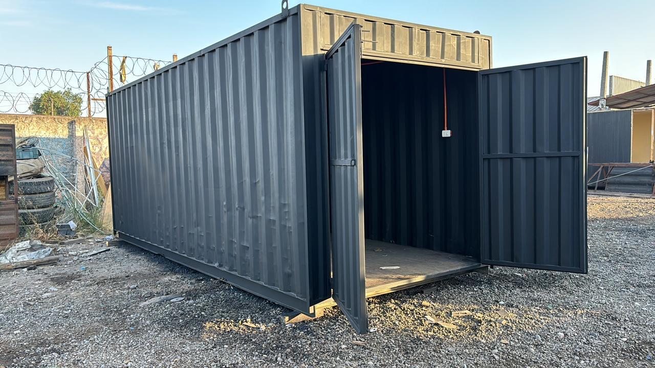 Contenedor bodega modular para almacenamiento industrial en Chile